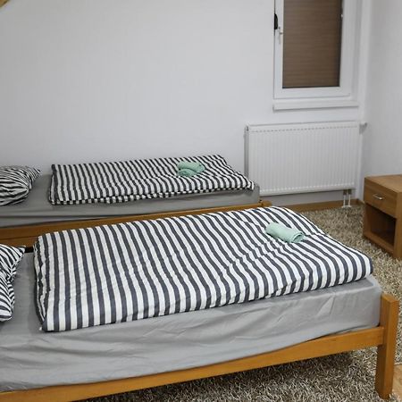 Soba Konak 2 Jajce Luaran gambar